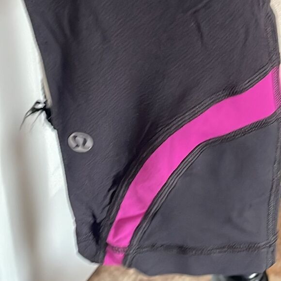 Lululemon 3/4 workout legging - Picture 3 of 4